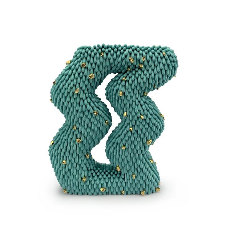 Shivering-Dust-Furry-with-Gold-Rocks-scaled